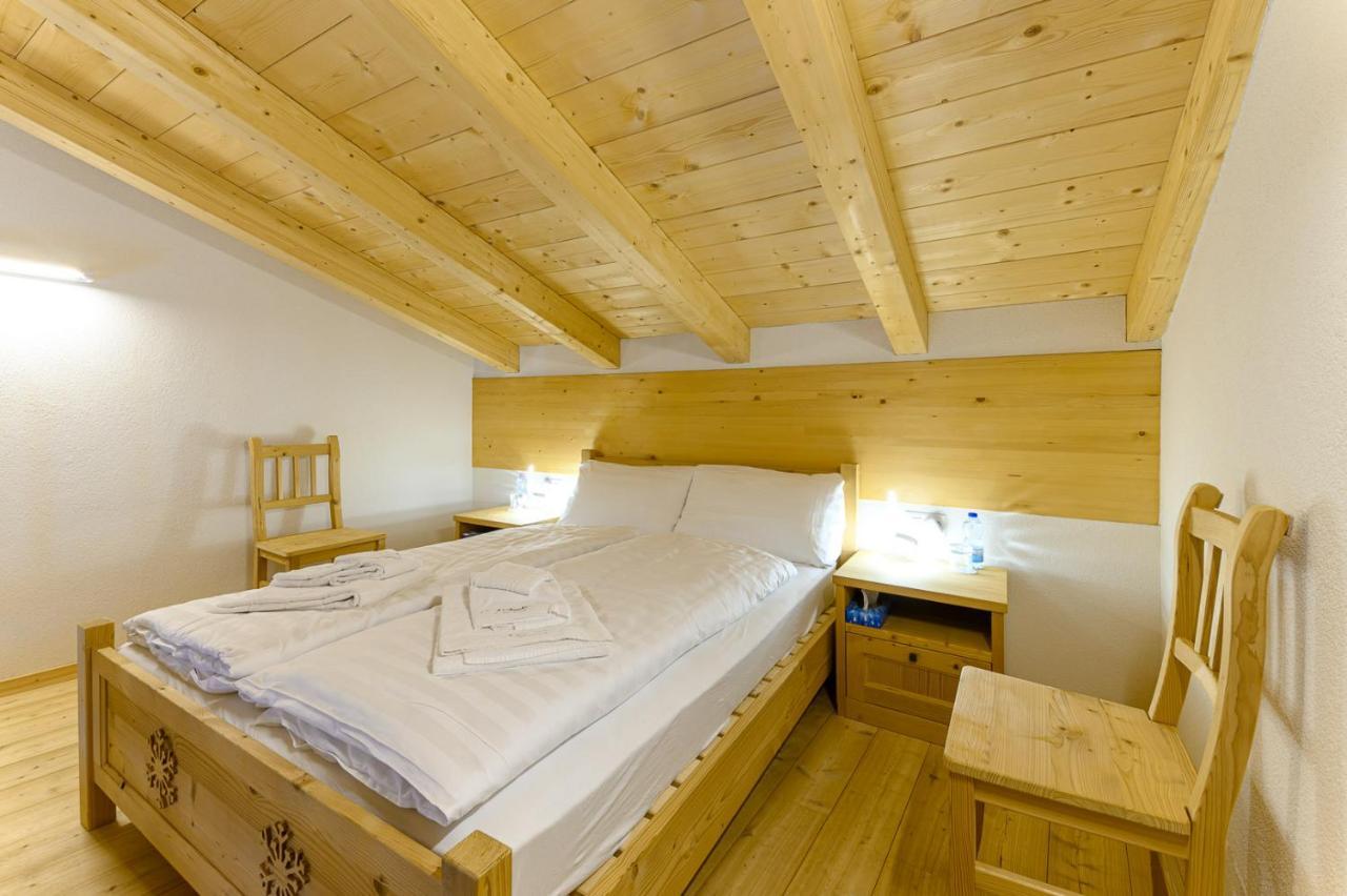 Hotel Centrale, Typically Swiss Poschiavo Εξωτερικό φωτογραφία