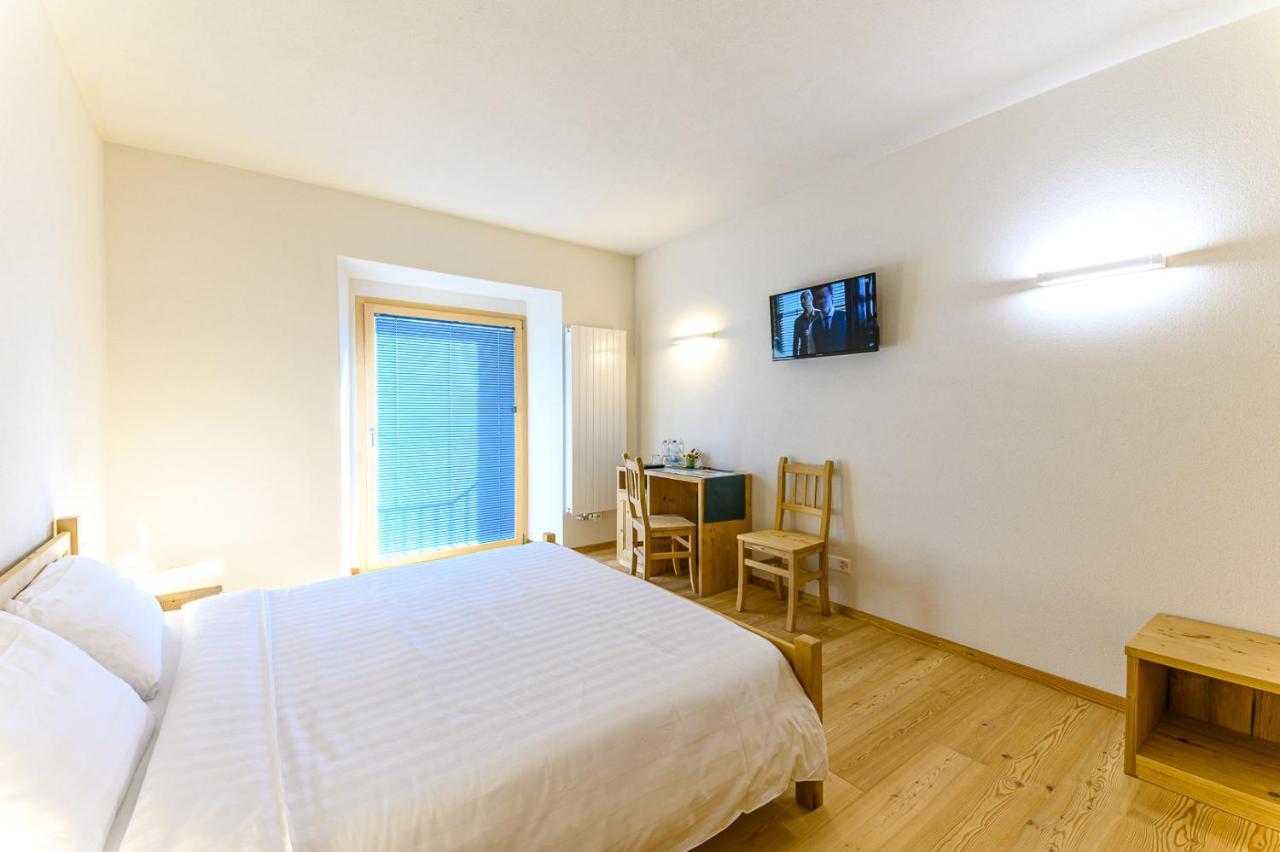 Hotel Centrale, Typically Swiss Poschiavo Εξωτερικό φωτογραφία
