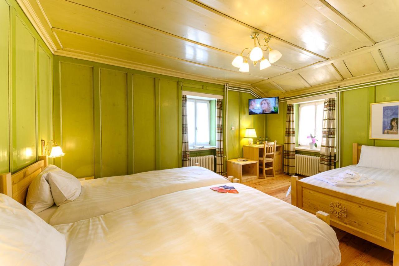Hotel Centrale, Typically Swiss Poschiavo Εξωτερικό φωτογραφία