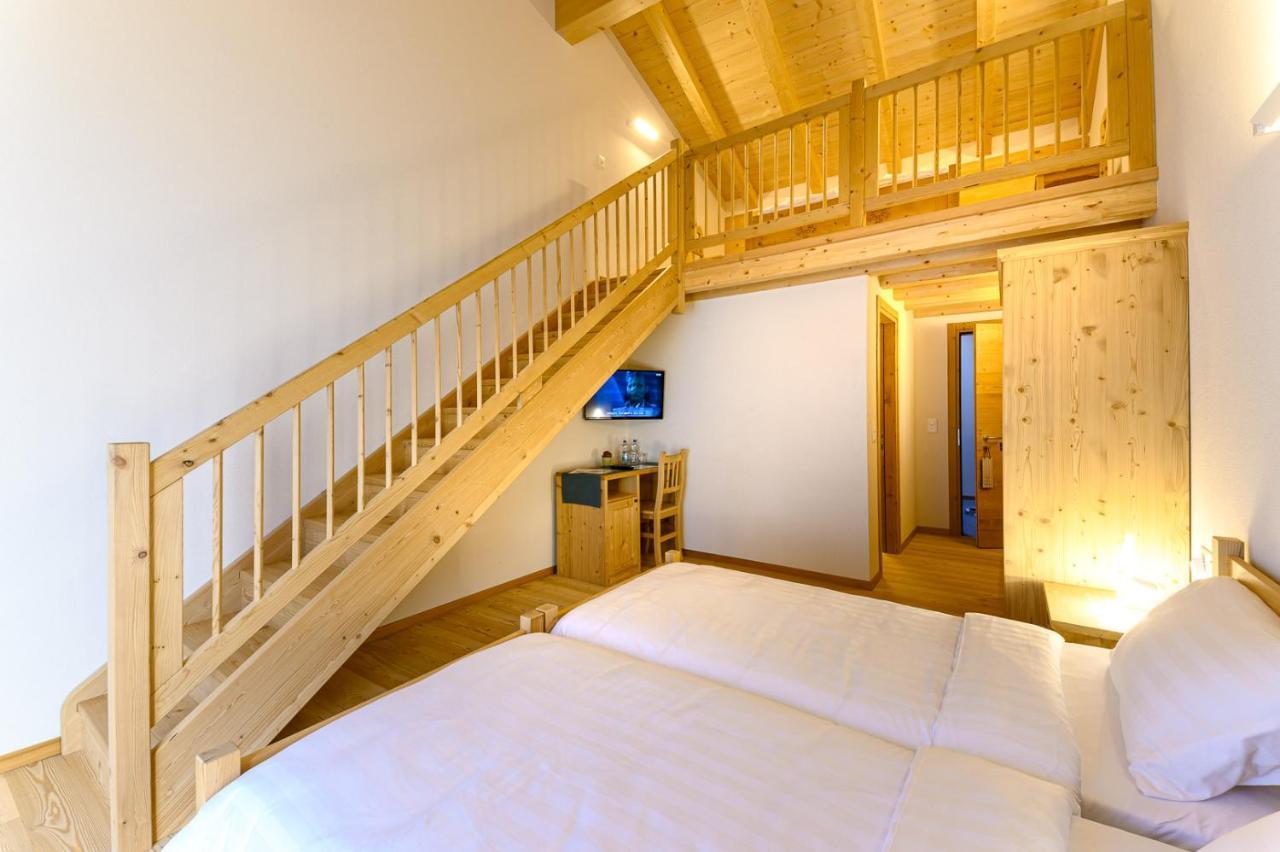 Hotel Centrale, Typically Swiss Poschiavo Εξωτερικό φωτογραφία