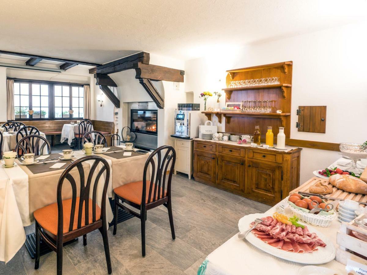 Hotel Centrale, Typically Swiss Poschiavo Εξωτερικό φωτογραφία