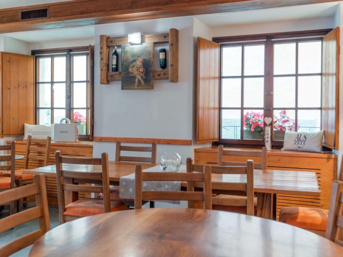 Hotel Centrale, Typically Swiss Poschiavo Εξωτερικό φωτογραφία